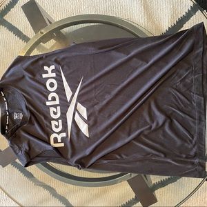 Sleeveless Grey Reebok Tee-Shirt